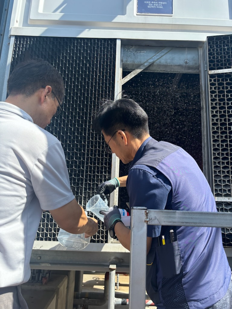 연수구는 최근 증가하고 있는 제3급 급성호흡기 감염병인 레지오넬라증에 선제적으로 대응하기 위해 지난달 다중이용시설 및 감염병 고위험 시설 35곳에 대한 레지오넬라균 검사를 완료했다
